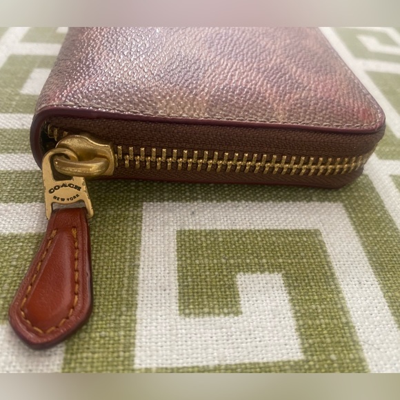 SOLD! COACH VINTAGE Signature Kaki Leather Tote & Accordion Coated Canvas Wallet - Picture 4 of 16